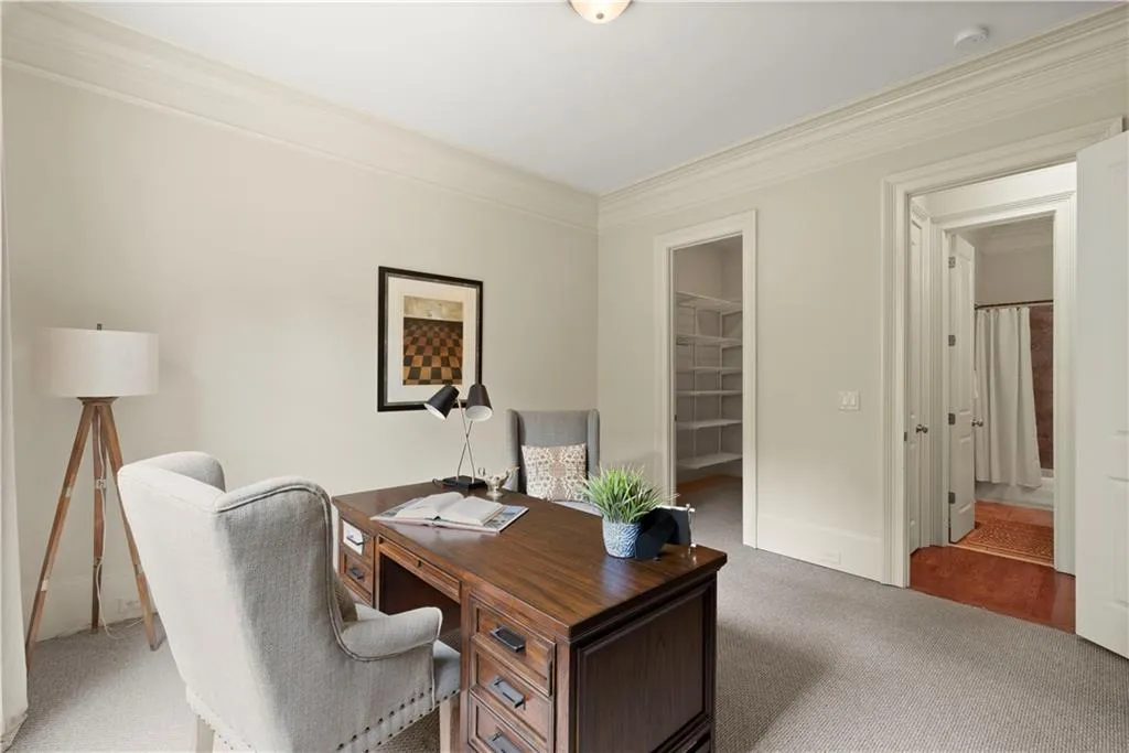 86 W Belle Isle Road, Atlanta, Georgia 30342, 4 Bedrooms Bedrooms, ,4 BathroomsBathrooms,Residential,Sold,86 W Belle Isle Road,7062061