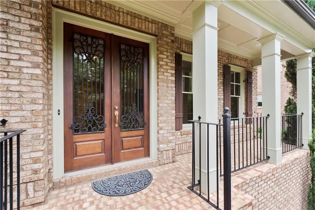 86 W Belle Isle Road, Atlanta, Georgia 30342, 4 Bedrooms Bedrooms, ,4 BathroomsBathrooms,Residential,Sold,86 W Belle Isle Road,7062061
