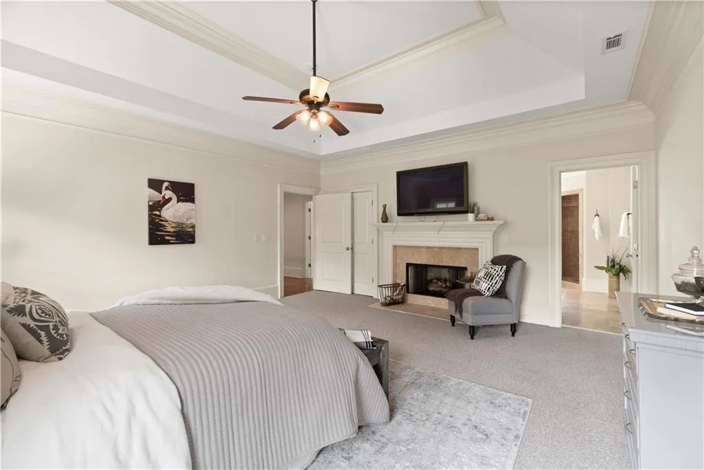 86 W Belle Isle Road, Atlanta, Georgia 30342, 4 Bedrooms Bedrooms, ,4 BathroomsBathrooms,Residential,Sold,86 W Belle Isle Road,7062061