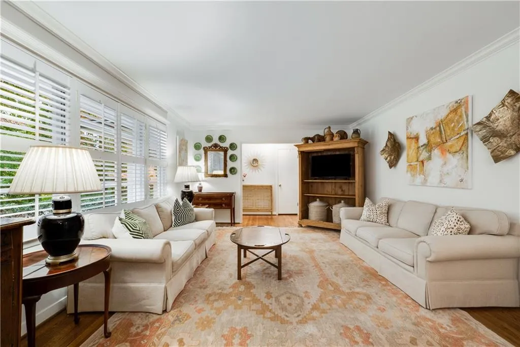 445 Highbrook Drive, Atlanta, Georgia 30342, 4 Bedrooms Bedrooms, ,3 BathroomsBathrooms,Residential,Sold,445 Highbrook Drive,7132734