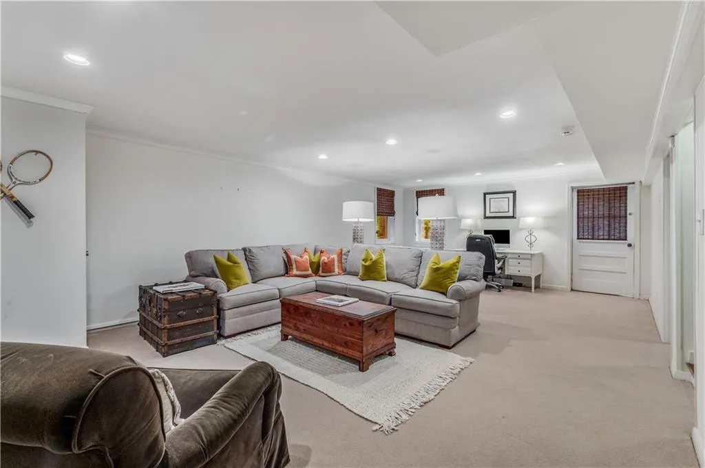 445 Highbrook Drive, Atlanta, Georgia 30342, 4 Bedrooms Bedrooms, ,3 BathroomsBathrooms,Residential,Sold,445 Highbrook Drive,7132734