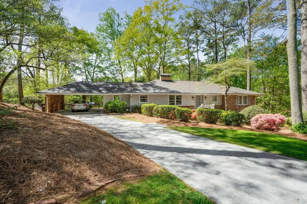345 Montevallo Drive, Atlanta, Georgia 30342, 4 Bedrooms Bedrooms, ,3 BathroomsBathrooms,Residential,Sold,345 Montevallo Drive,7359390