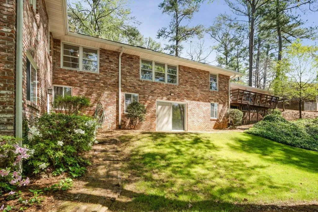 345 Montevallo Drive, Atlanta, Georgia 30342, 4 Bedrooms Bedrooms, ,3 BathroomsBathrooms,Residential,Sold,345 Montevallo Drive,7359390