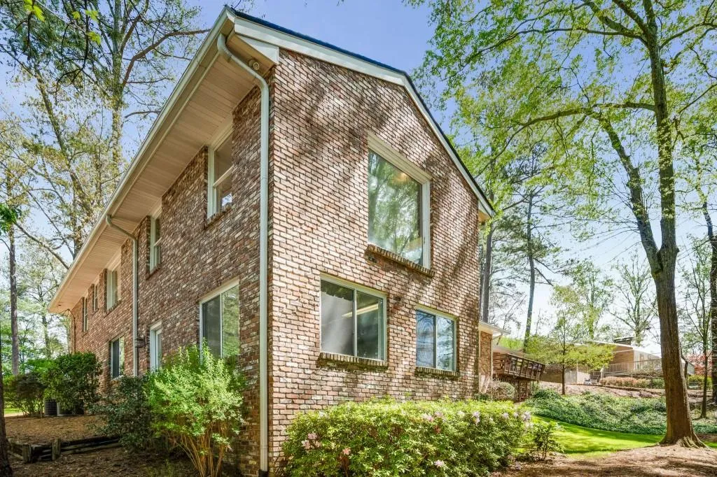 345 Montevallo Drive, Atlanta, Georgia 30342, 4 Bedrooms Bedrooms, ,3 BathroomsBathrooms,Residential,Sold,345 Montevallo Drive,7359390