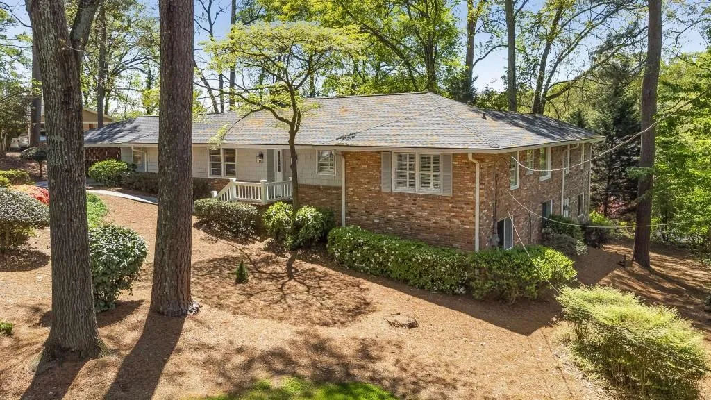 345 Montevallo Drive, Atlanta, Georgia 30342, 4 Bedrooms Bedrooms, ,3 BathroomsBathrooms,Residential,Sold,345 Montevallo Drive,7359390