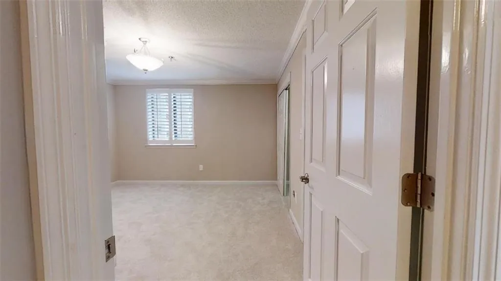 300 Johnson Ferry Road Ne Unit B712, Sandy Springs, Georgia 30328, 1 Bedroom Bedrooms, ,1 BathroomBathrooms,Residential,Sold,300 Johnson Ferry Road Ne Unit B712,7201269