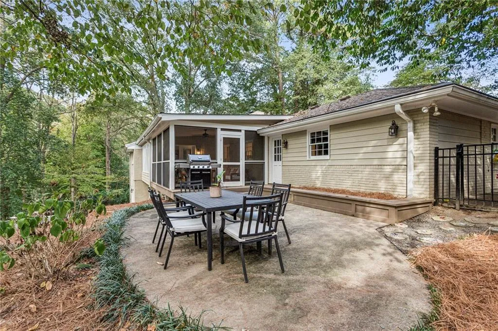 141 Laurel Forest Circle Ne, Atlanta, Georgia 30342, 4 Bedrooms Bedrooms, ,3 BathroomsBathrooms,Residential,For Sale,141 Laurel Forest Circle Ne,7669517 141 Laurel Forest Circle Ne, Atlanta, Georgia 30342, 4 Bedrooms Bedrooms, ,3 BathroomsBathrooms,Residential,For Sale,141 Laurel Forest Circle Ne,7669517