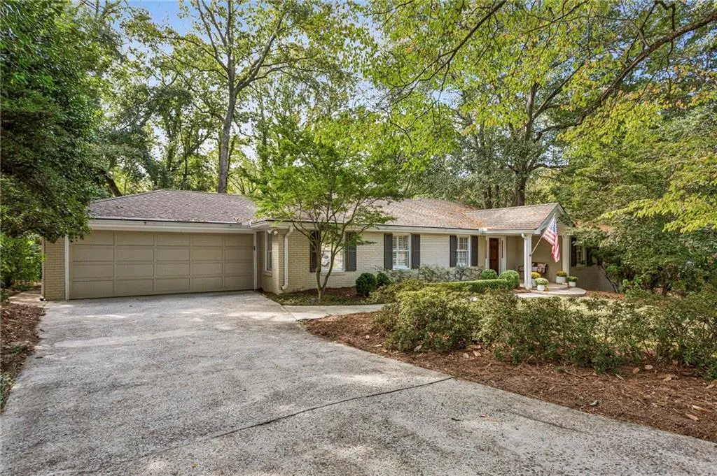 141 Laurel Forest Circle Ne, Atlanta, Georgia 30342, 4 Bedrooms Bedrooms, ,3 BathroomsBathrooms,Residential,For Sale,141 Laurel Forest Circle Ne,7669517 141 Laurel Forest Circle Ne, Atlanta, Georgia 30342, 4 Bedrooms Bedrooms, ,3 BathroomsBathrooms,Residential,For Sale,141 Laurel Forest Circle Ne,7669517