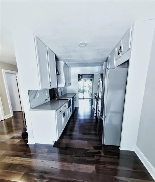 6824 Glenridge Drive Ne Unit E, Sandy Springs, Georgia 30328, 2 Bedrooms Bedrooms, ,2 BathroomsBathrooms,Residential,Sold,6824 Glenridge Drive Ne Unit E,6732000