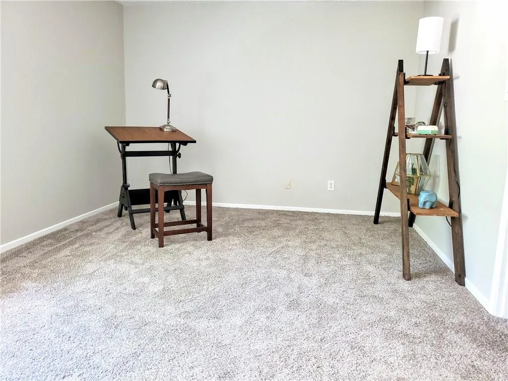6824 Glenridge Drive Ne Unit E, Sandy Springs, Georgia 30328, 2 Bedrooms Bedrooms, ,2 BathroomsBathrooms,Residential,Sold,6824 Glenridge Drive Ne Unit E,6732000