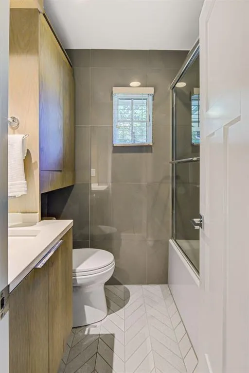 2493 Parkdale Place Ne, Atlanta, Georgia 30305, 3 Bedrooms Bedrooms, ,2 BathroomsBathrooms,Residential,For Sale,2493 Parkdale Place Ne,7644722