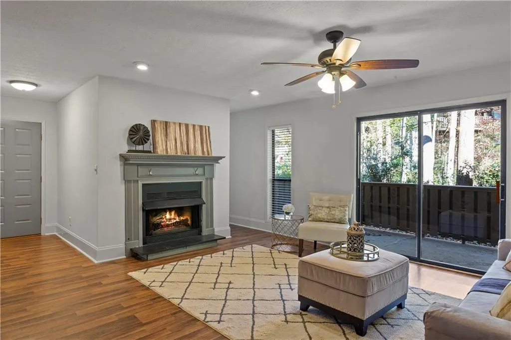1205 Woodcliff Drive, Sandy Springs, Georgia 30350, 2 Bedrooms Bedrooms, ,2 BathroomsBathrooms,Residential,Sold,1205 Woodcliff Drive,6832494