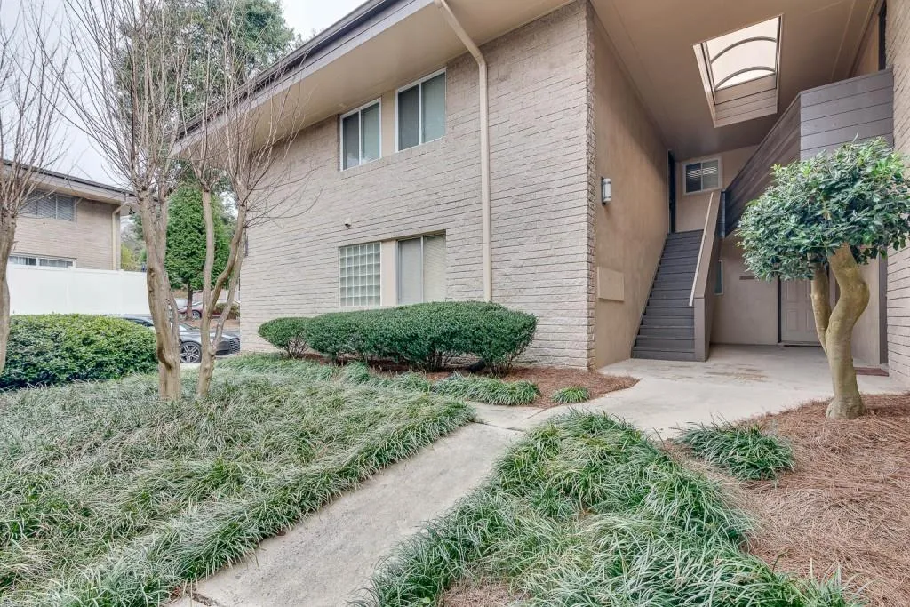 346 Carpenter Drive Unit 75, Sandy Springs, Georgia 30328, 2 Bedrooms Bedrooms, ,2 BathroomsBathrooms,Residential,Sold,346 Carpenter Drive Unit 75,6981656