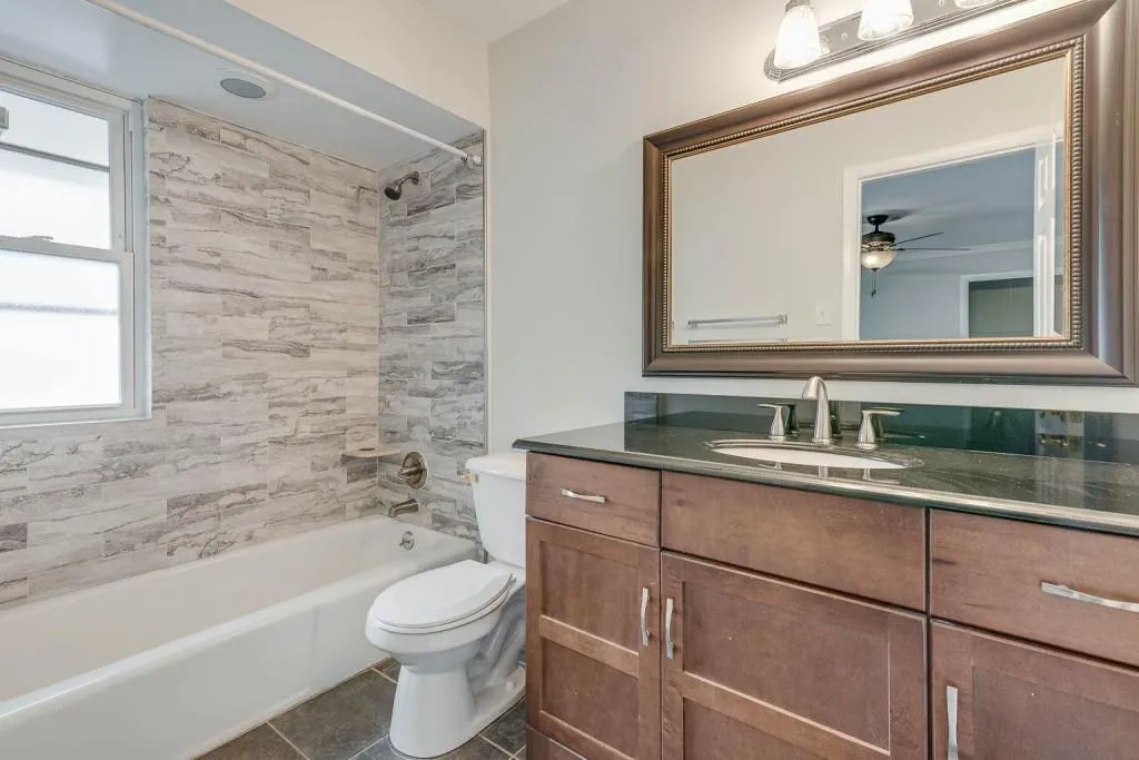 346 Carpenter Drive Unit 75, Sandy Springs, Georgia 30328, 2 Bedrooms Bedrooms, ,2 BathroomsBathrooms,Residential,Sold,346 Carpenter Drive Unit 75,6981656