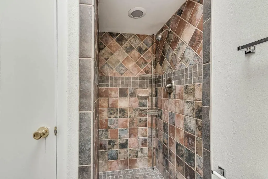 346 Carpenter Drive Unit 75, Sandy Springs, Georgia 30328, 2 Bedrooms Bedrooms, ,2 BathroomsBathrooms,Residential,Sold,346 Carpenter Drive Unit 75,6981656