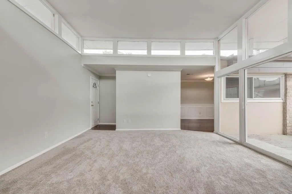 346 Carpenter Drive Unit 75, Sandy Springs, Georgia 30328, 2 Bedrooms Bedrooms, ,2 BathroomsBathrooms,Residential,Sold,346 Carpenter Drive Unit 75,6981656