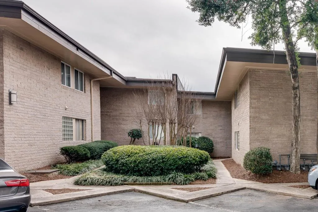 346 Carpenter Drive Unit 75, Sandy Springs, Georgia 30328, 2 Bedrooms Bedrooms, ,2 BathroomsBathrooms,Residential,Sold,346 Carpenter Drive Unit 75,6981656