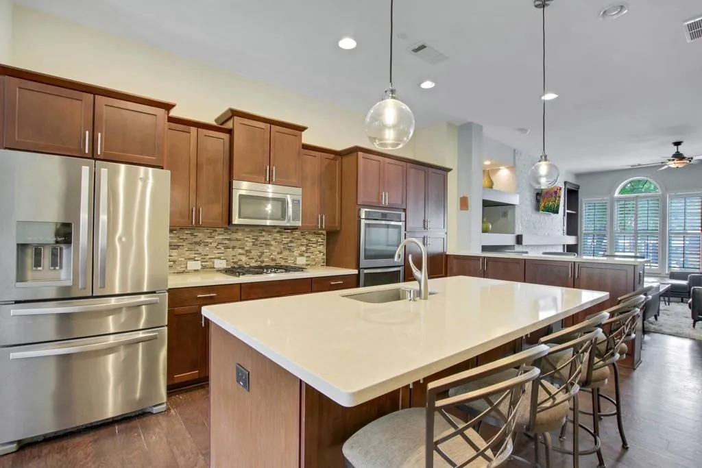 309 Alderwood Lane, Atlanta, Georgia 30328, 3 Bedrooms Bedrooms, ,3 BathroomsBathrooms,Residential,Sold,309 Alderwood Lane,6733328