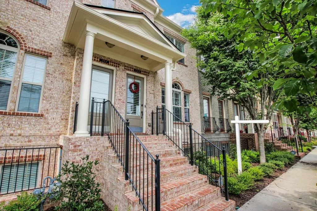 309 Alderwood Lane, Atlanta, Georgia 30328, 3 Bedrooms Bedrooms, ,3 BathroomsBathrooms,Residential,Sold,309 Alderwood Lane,6733328