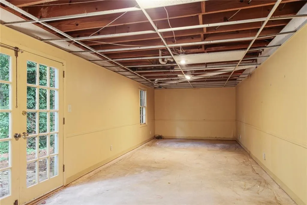 234 Devonwood Drive, Sandy Springs, Georgia 30328, 4 Bedrooms Bedrooms, ,2 BathroomsBathrooms,Residential,Sold,234 Devonwood Drive,6943995