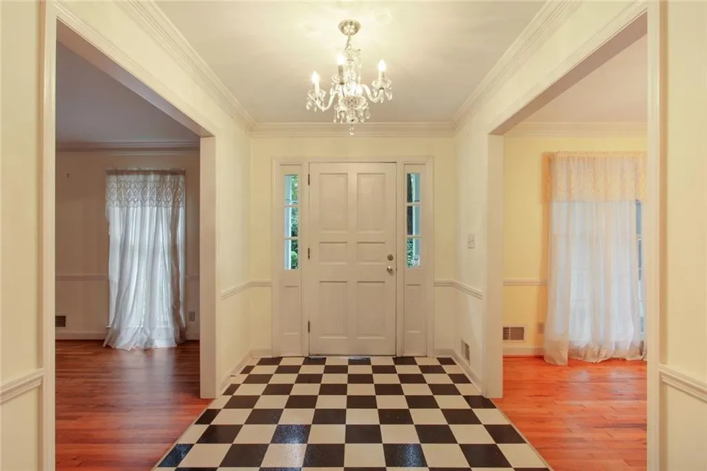234 Devonwood Drive, Sandy Springs, Georgia 30328, 4 Bedrooms Bedrooms, ,2 BathroomsBathrooms,Residential,Sold,234 Devonwood Drive,6943995