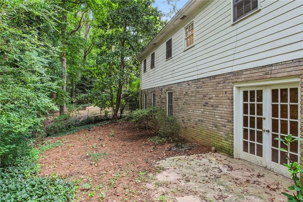 234 Devonwood Drive, Sandy Springs, Georgia 30328, 4 Bedrooms Bedrooms, ,2 BathroomsBathrooms,Residential,Sold,234 Devonwood Drive,6943995