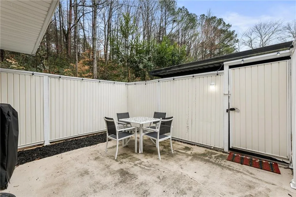 7114 Stonington Drive, Atlanta, Georgia 30328, 3 Bedrooms Bedrooms, ,2 BathroomsBathrooms,Residential,Sold,7114 Stonington Drive,7525786