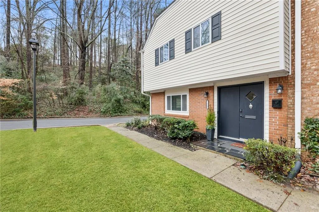 7114 Stonington Drive, Atlanta, Georgia 30328, 3 Bedrooms Bedrooms, ,2 BathroomsBathrooms,Residential,Sold,7114 Stonington Drive,7525786