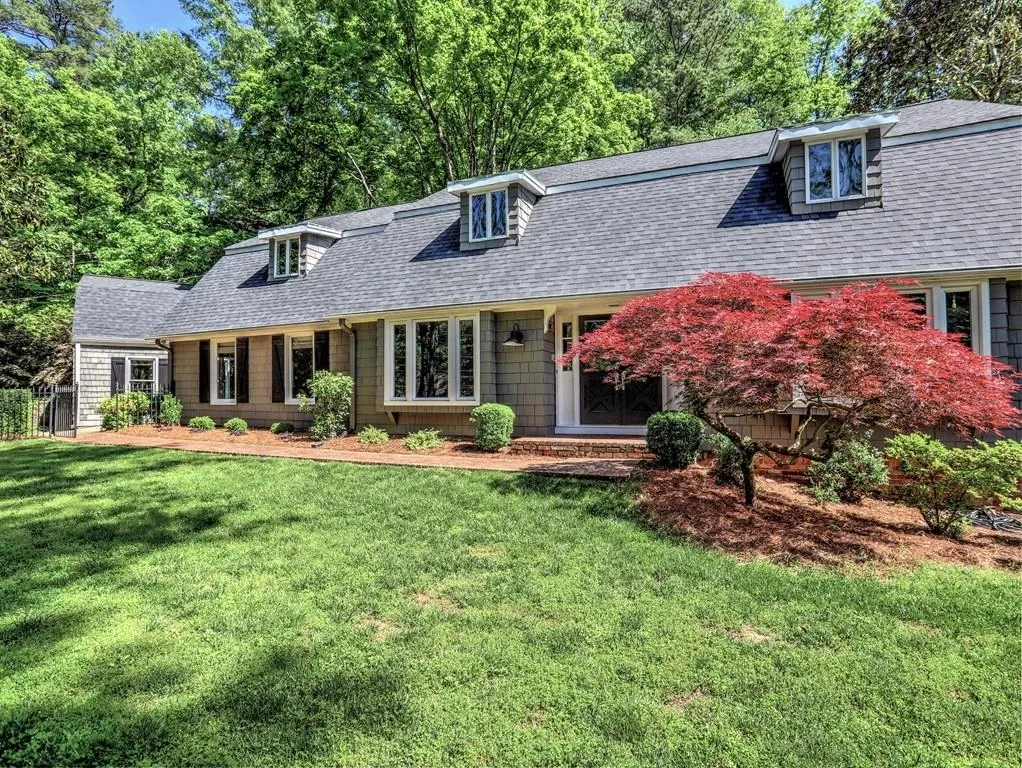 520 N Harbor Drive, Atlanta, Georgia 30328, 5 Bedrooms Bedrooms, ,3 BathroomsBathrooms,Residential,Sold,520 N Harbor Drive,6572893