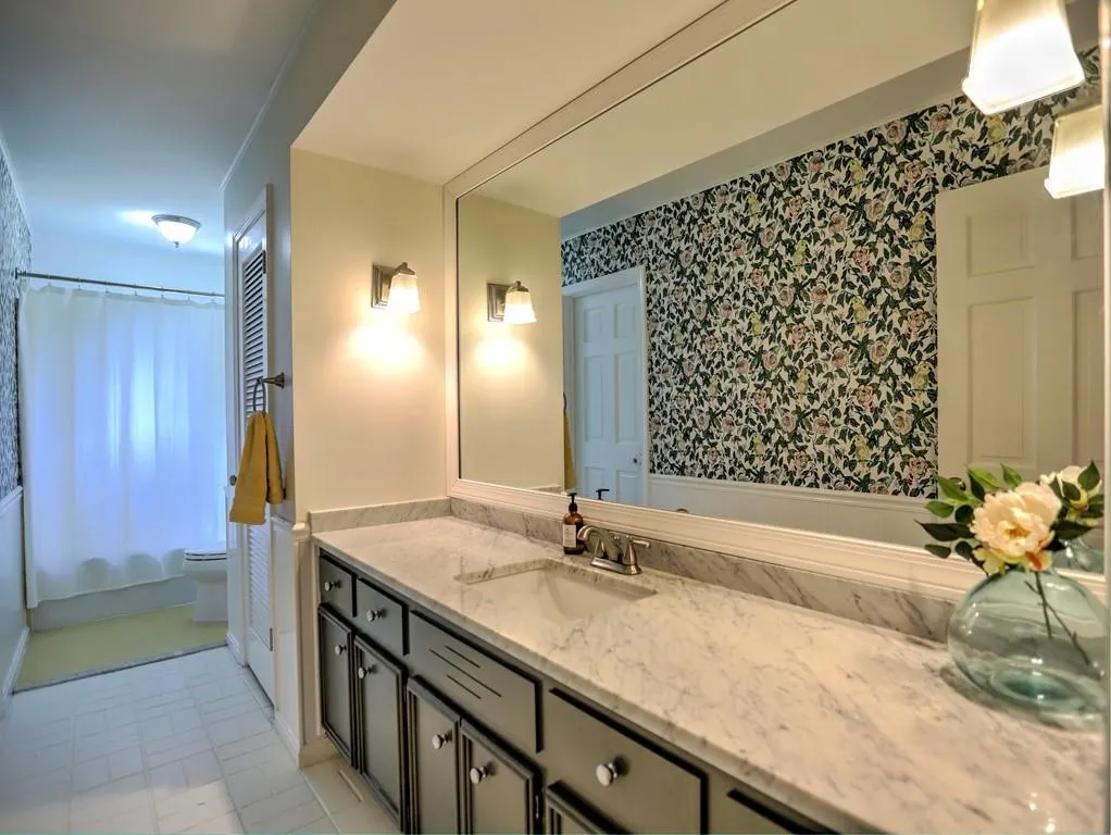 520 N Harbor Drive, Atlanta, Georgia 30328, 5 Bedrooms Bedrooms, ,3 BathroomsBathrooms,Residential,Sold,520 N Harbor Drive,6572893