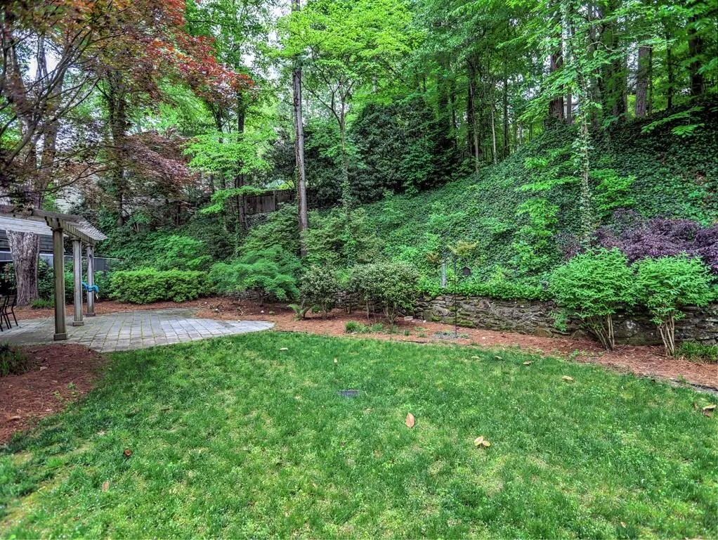 520 N Harbor Drive, Atlanta, Georgia 30328, 5 Bedrooms Bedrooms, ,3 BathroomsBathrooms,Residential,Sold,520 N Harbor Drive,6572893
