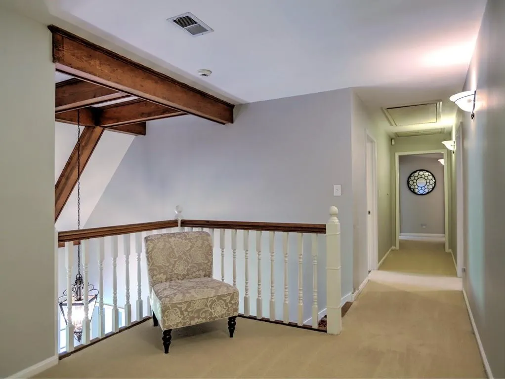520 N Harbor Drive, Atlanta, Georgia 30328, 5 Bedrooms Bedrooms, ,3 BathroomsBathrooms,Residential,Sold,520 N Harbor Drive,6572893