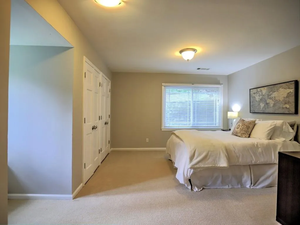 520 N Harbor Drive, Atlanta, Georgia 30328, 5 Bedrooms Bedrooms, ,3 BathroomsBathrooms,Residential,Sold,520 N Harbor Drive,6572893