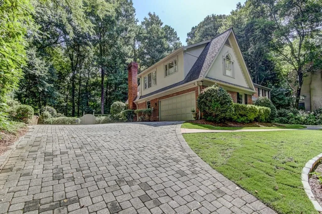 6145 River Chase Circle, Sandy Springs, Georgia 30328, 4 Bedrooms Bedrooms, ,3 BathroomsBathrooms,Residential,Sold,6145 River Chase Circle,6120783