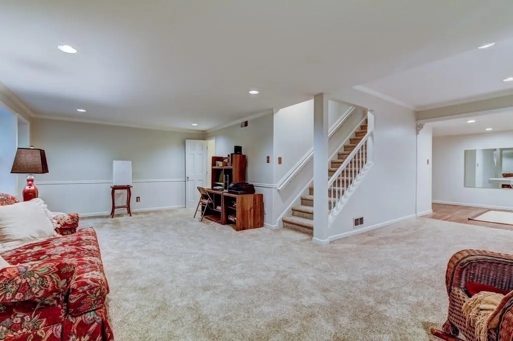 6145 River Chase Circle, Sandy Springs, Georgia 30328, 4 Bedrooms Bedrooms, ,3 BathroomsBathrooms,Residential,Sold,6145 River Chase Circle,6120783