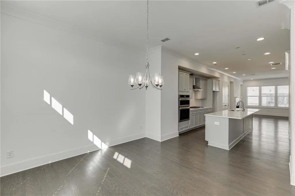 6717 Prelude Drive Unit 194, Sandy Springs, Georgia 30328, 3 Bedrooms Bedrooms, ,4 BathroomsBathrooms,Residential,Sold,6717 Prelude Drive Unit 194,7143220