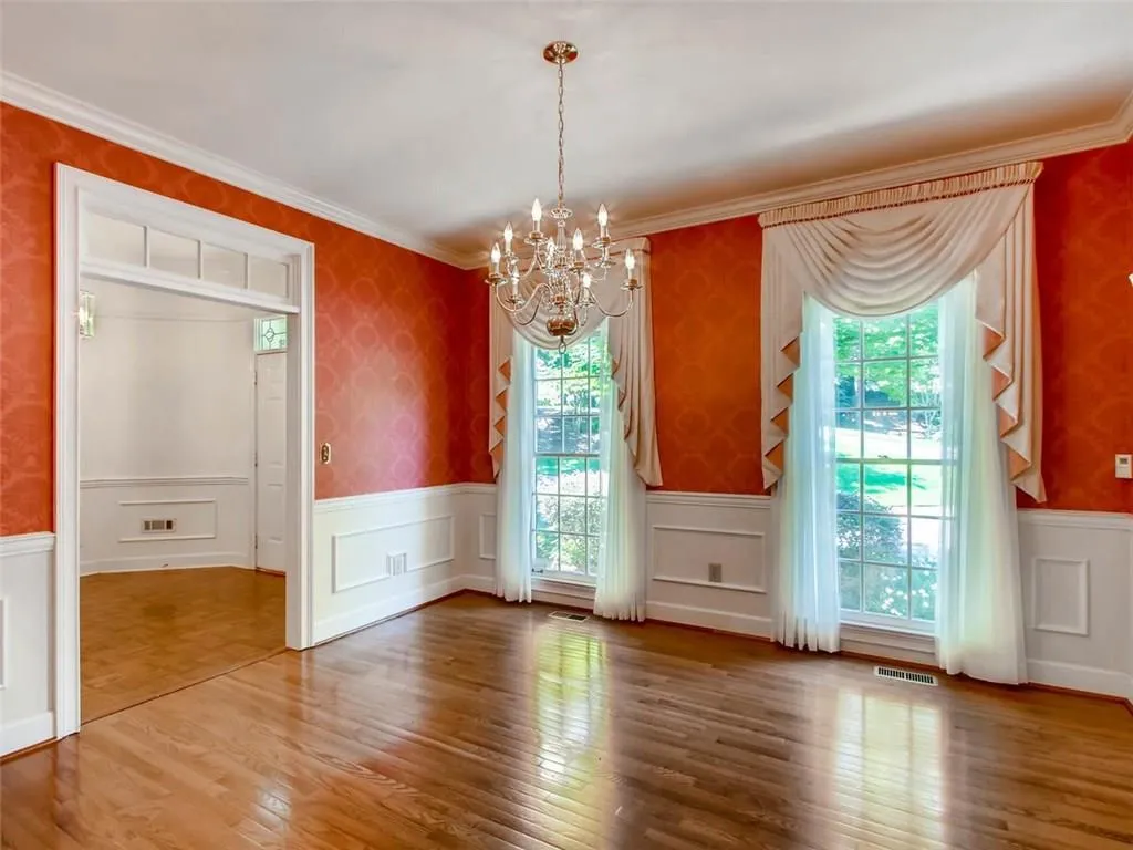 7155 Roswell Road Unit 25, Atlanta, Georgia 30328, 4 Bedrooms Bedrooms, ,3 BathroomsBathrooms,Residential,Sold,7155 Roswell Road Unit 25,5999544