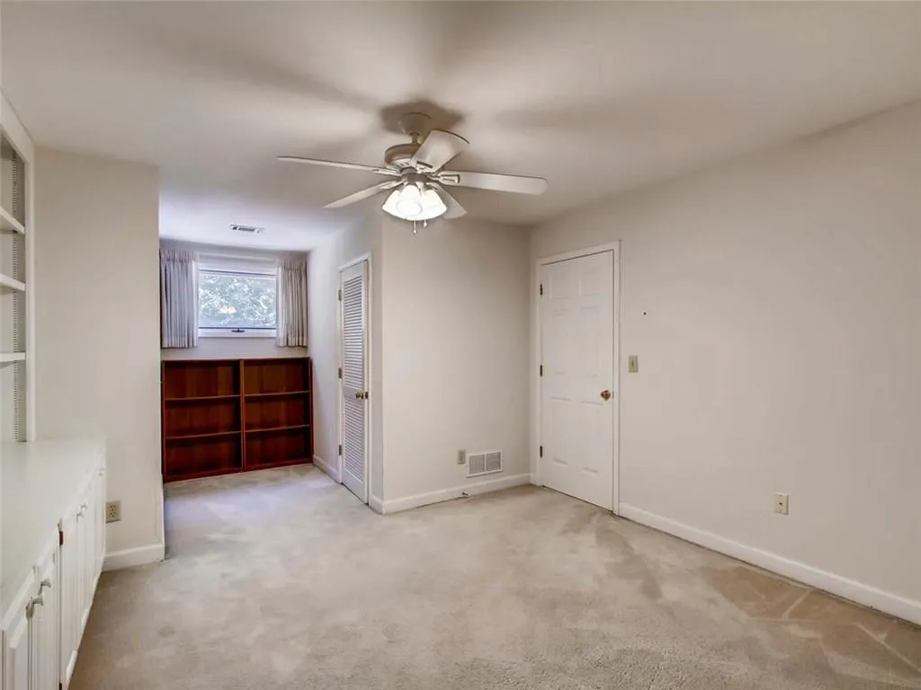 7155 Roswell Road Unit 25, Atlanta, Georgia 30328, 4 Bedrooms Bedrooms, ,3 BathroomsBathrooms,Residential,Sold,7155 Roswell Road Unit 25,5999544