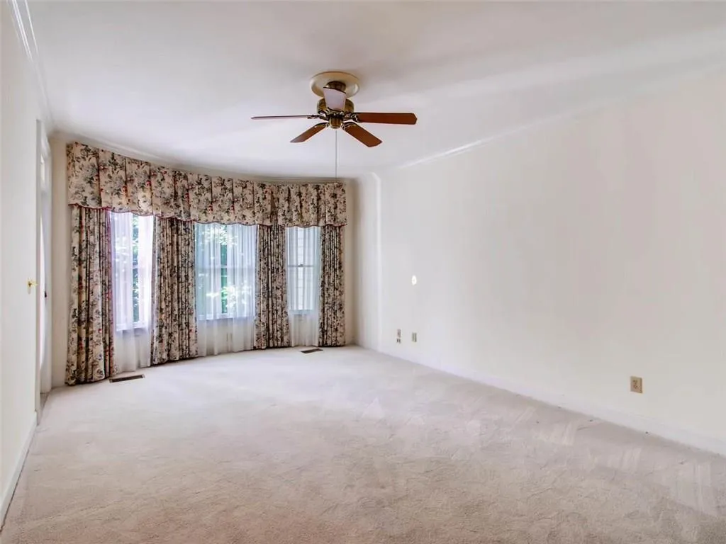 7155 Roswell Road Unit 25, Atlanta, Georgia 30328, 4 Bedrooms Bedrooms, ,3 BathroomsBathrooms,Residential,Sold,7155 Roswell Road Unit 25,5999544
