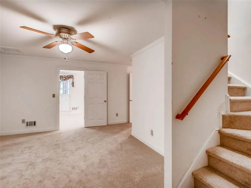 7155 Roswell Road Unit 25, Atlanta, Georgia 30328, 4 Bedrooms Bedrooms, ,3 BathroomsBathrooms,Residential,Sold,7155 Roswell Road Unit 25,5999544