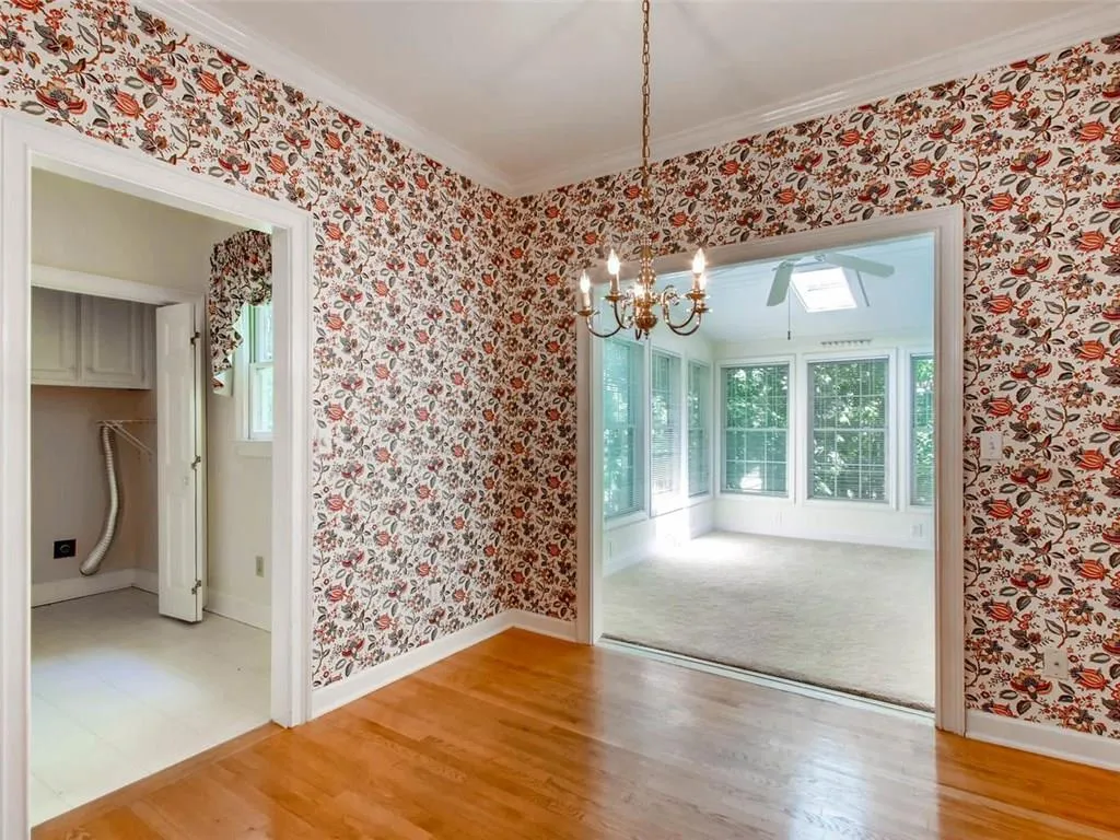7155 Roswell Road Unit 25, Atlanta, Georgia 30328, 4 Bedrooms Bedrooms, ,3 BathroomsBathrooms,Residential,Sold,7155 Roswell Road Unit 25,5999544
