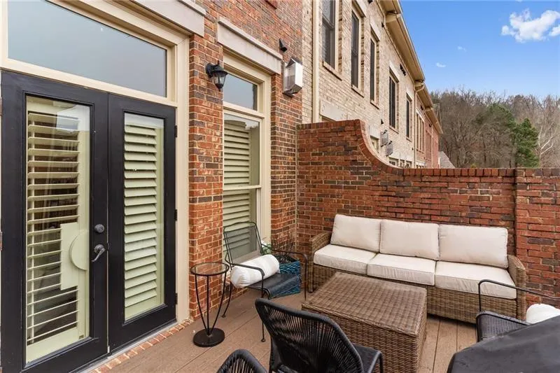 302 Rivers Gate Drive Unit 55, Atlanta, Georgia 30339, 4 Bedrooms Bedrooms, ,4 BathroomsBathrooms,Residential,Sold,302 Rivers Gate Drive Unit 55,6686335