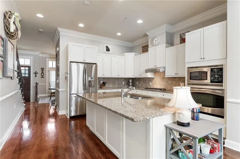 302 Rivers Gate Drive Unit 55, Atlanta, Georgia 30339, 4 Bedrooms Bedrooms, ,4 BathroomsBathrooms,Residential,Sold,302 Rivers Gate Drive Unit 55,6686335