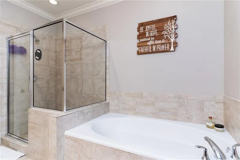 302 Rivers Gate Drive Unit 55, Atlanta, Georgia 30339, 4 Bedrooms Bedrooms, ,4 BathroomsBathrooms,Residential,Sold,302 Rivers Gate Drive Unit 55,6686335