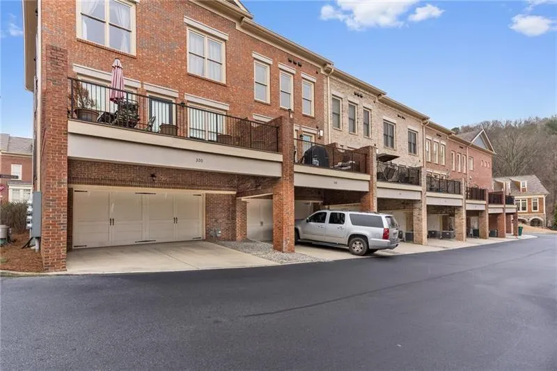 302 Rivers Gate Drive Unit 55, Atlanta, Georgia 30339, 4 Bedrooms Bedrooms, ,4 BathroomsBathrooms,Residential,Sold,302 Rivers Gate Drive Unit 55,6686335