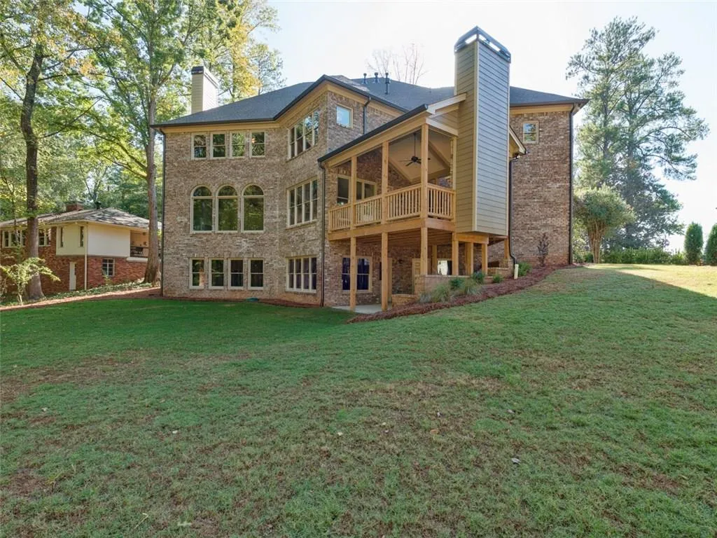 90 Mount Paran Road Ne, Sandy Springs, Georgia 30342, 5 Bedrooms Bedrooms, ,5 BathroomsBathrooms,Residential,Sold,90 Mount Paran Road Ne,5762616
