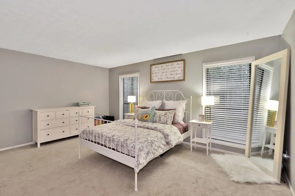 705 Woodcliff Drive, Atlanta, Georgia 30350, 1 Bedroom Bedrooms, ,1 BathroomBathrooms,Residential,Sold,705 Woodcliff Drive,6795522