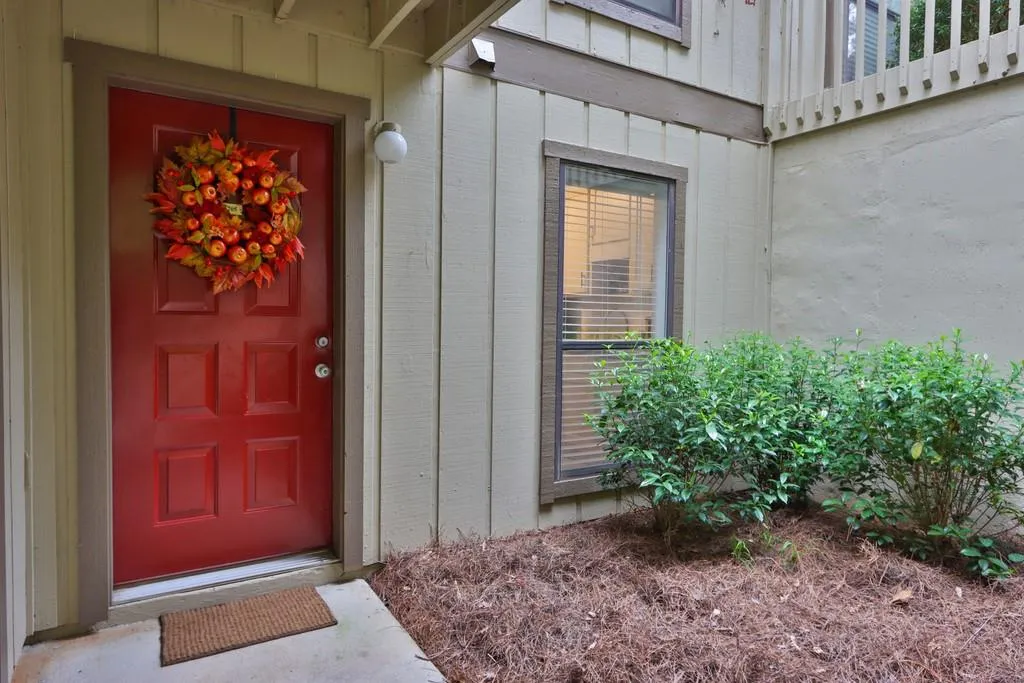 705 Woodcliff Drive, Atlanta, Georgia 30350, 1 Bedroom Bedrooms, ,1 BathroomBathrooms,Residential,Sold,705 Woodcliff Drive,6795522