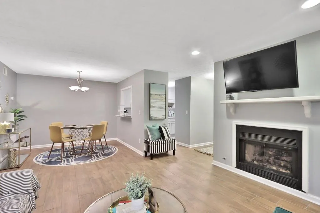705 Woodcliff Drive, Atlanta, Georgia 30350, 1 Bedroom Bedrooms, ,1 BathroomBathrooms,Residential,Sold,705 Woodcliff Drive,6795522