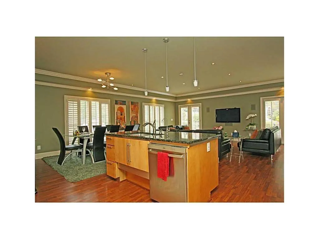 5860 Riverwood Drive, Sandy Springs, Georgia 30328, 6 Bedrooms Bedrooms, ,4 BathroomsBathrooms,Residential,Sold,5860 Riverwood Drive,5743786